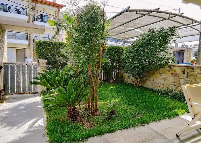 펜션 Kristina With Private Patio *